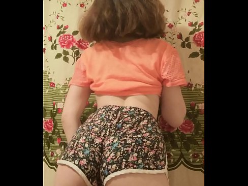 ❤️ सेक्सी तरुण बेब कॅमेऱ्यात तिची चड्डी काढत आहे लिंग ❌
